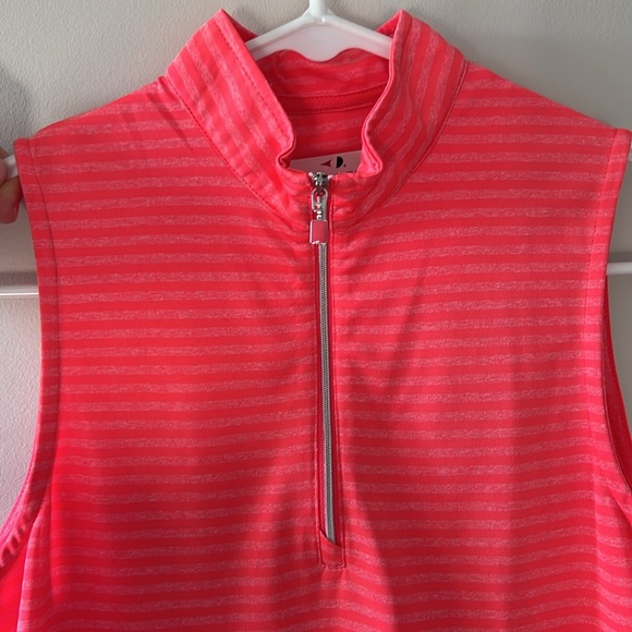 Sleeveless Golf Polo - Picture 3 of 3